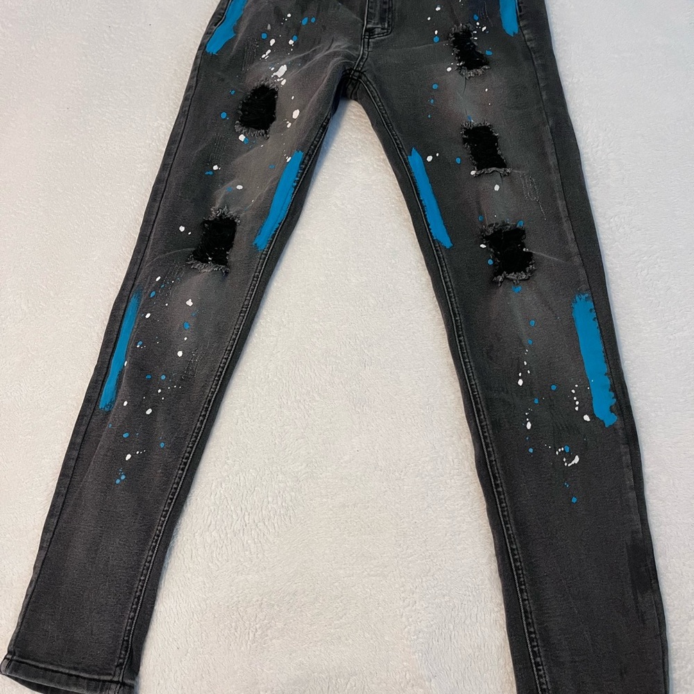 Paint Splatter Distressed Jeans in Gray with Blue Accents